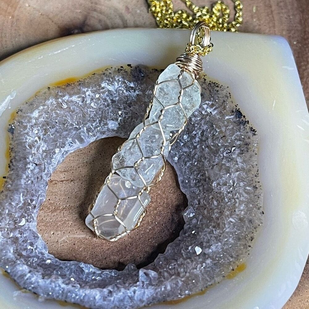 Citrine triple chip cage wire wrap gold tone pendant chain necklace